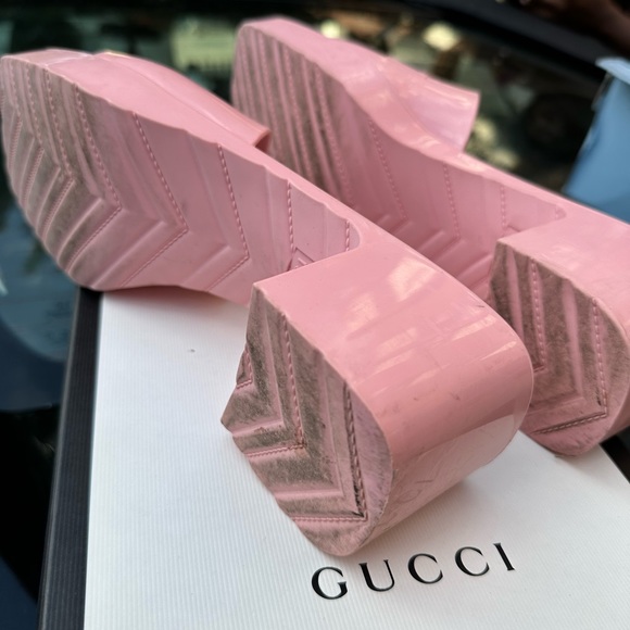 Gucci Rubber Slide PINK Size: IT 39 ( US size 9) WOMEN - Picture 3 of 8